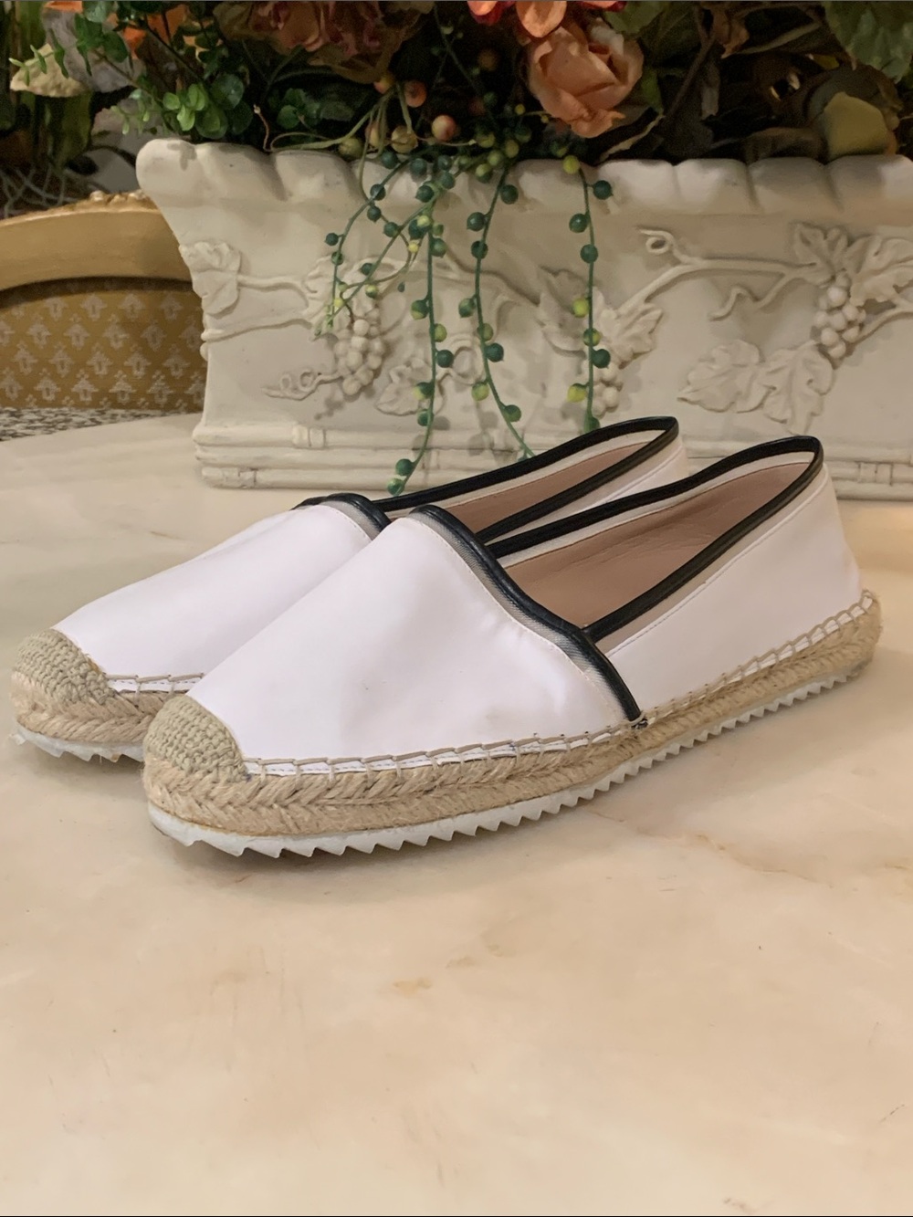 Karl lagerfeld espadrilles Size 14 M